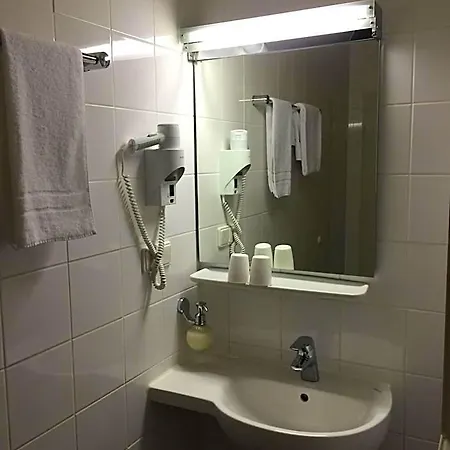 Kaiserhof Am Dom Hotel 3*