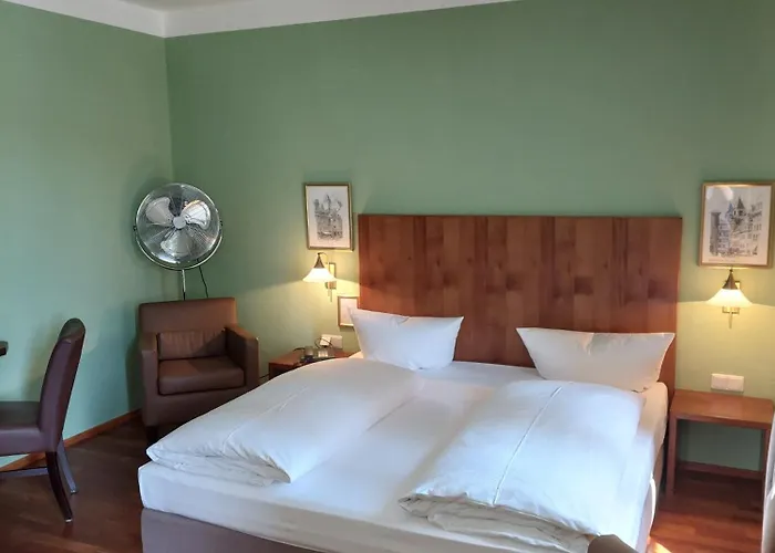 Hotel Kaiserhof Am Dom Řezno